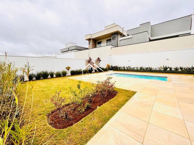 Casa para Venda em São José dos Campos - 2