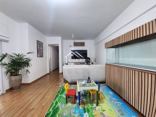 Apartamento para Venda em São José dos Campos - 2