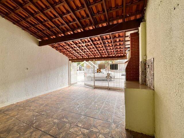 Casa para Venda em São José dos Campos - 3