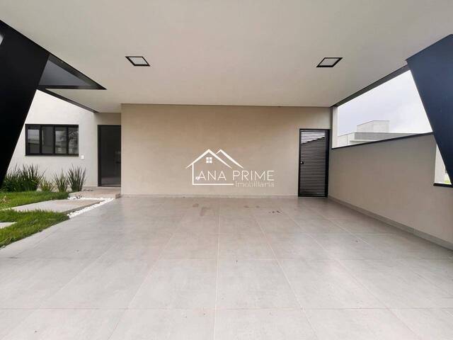 Casa para Venda em São José dos Campos - 3