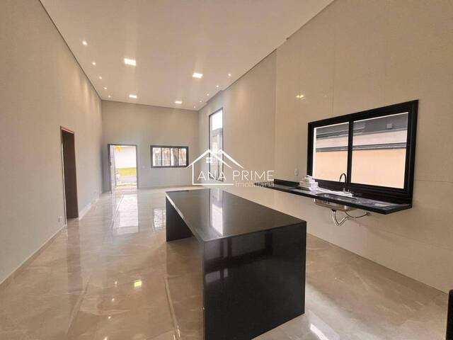 Casa para Venda em São José dos Campos - 5