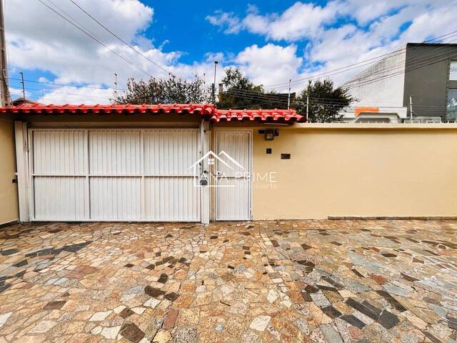 Casa para Venda em São José dos Campos - 3
