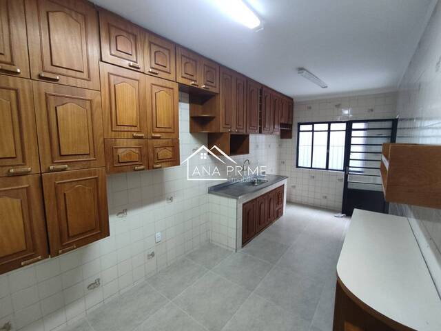 Casa para Venda em São José dos Campos - 4