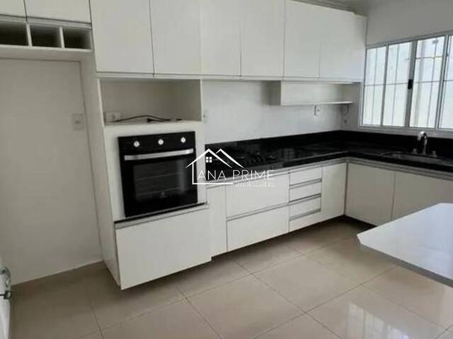 #430 - Casa para Venda em São José dos Campos - SP - 2