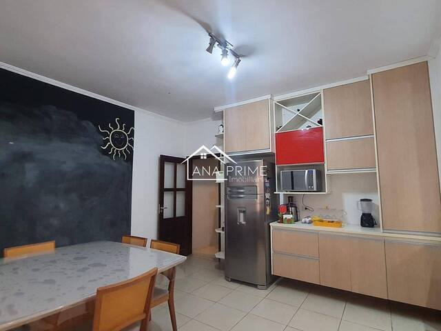 Casa para Venda em São José dos Campos - 4