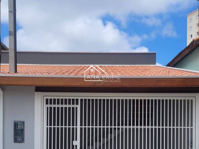 Casa para Venda em São José dos Campos - 2