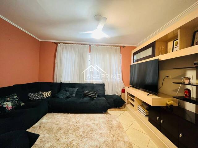 Casa para Venda em São José dos Campos - 4