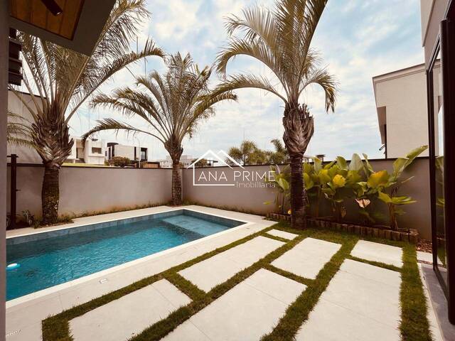 Casa para Venda em São José dos Campos - 3