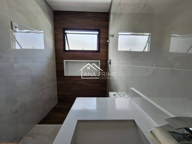 Casa para Venda em São José dos Campos - 5