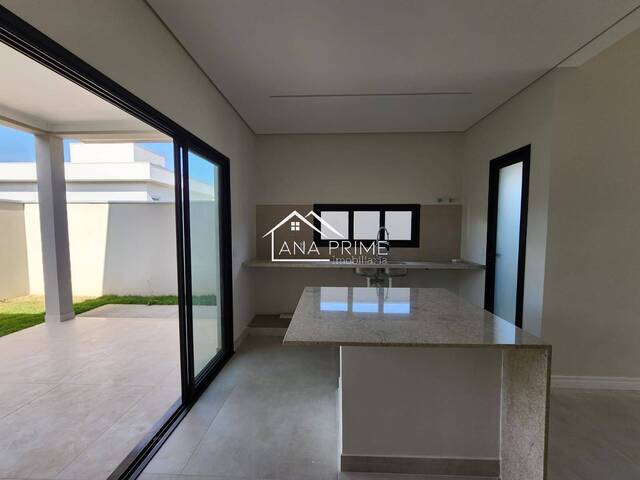 Casa para Venda em São José dos Campos - 5