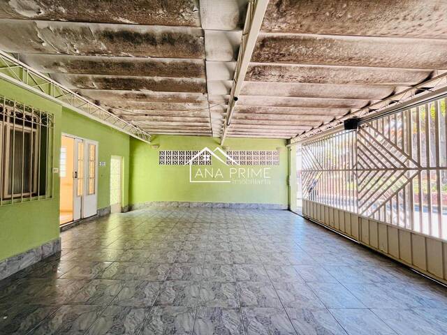 Casa para Venda em São José dos Campos - 2