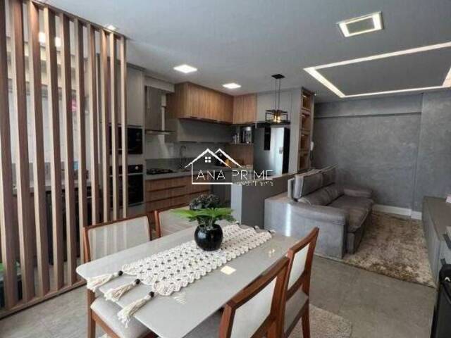 Apartamento para Venda em São José dos Campos - 2