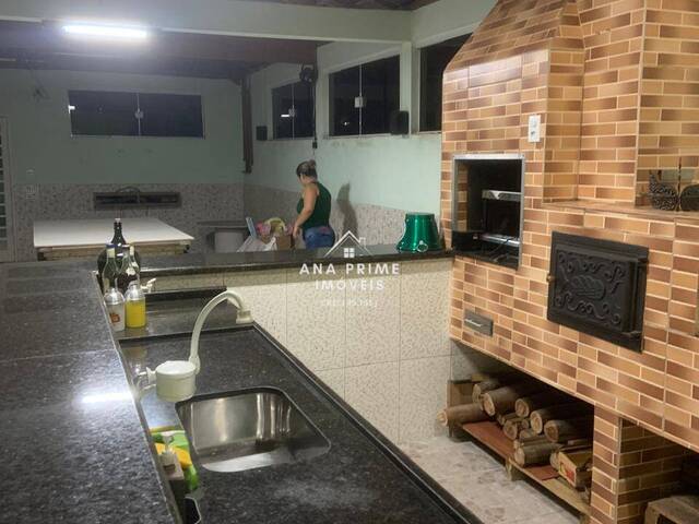 Casa para Venda em São José dos Campos - 4