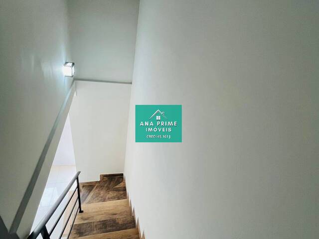 Casa para Venda em São José dos Campos - 4