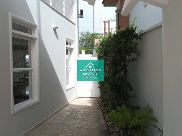 Casa para Venda em São José dos Campos - 4