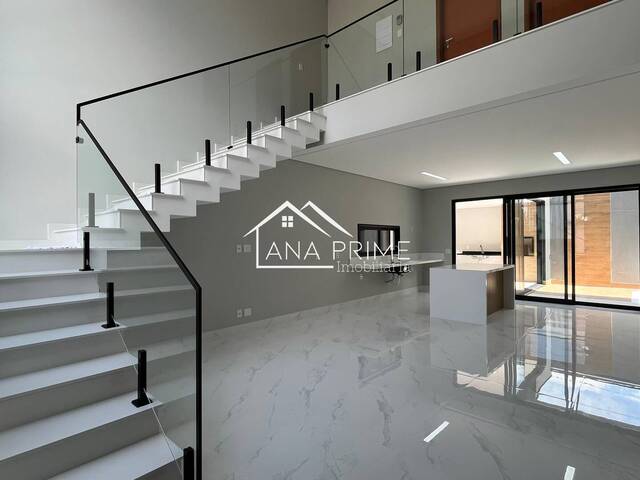 Casa para Venda em São José dos Campos - 3