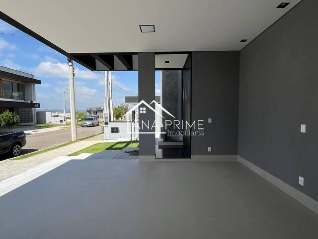 Casa para Venda em São José dos Campos - 2