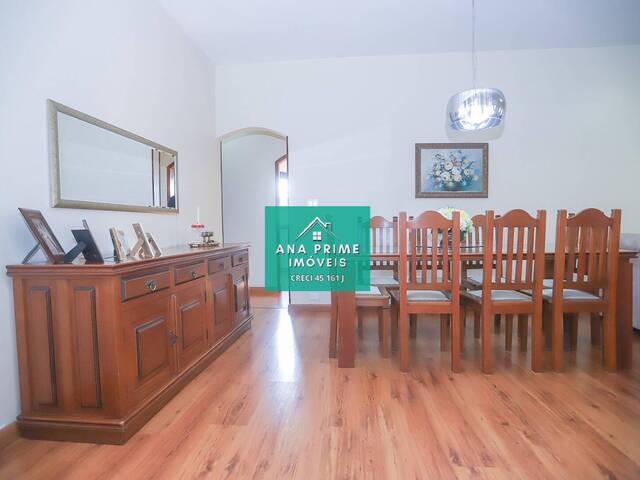Casa para Venda em São José dos Campos - 4