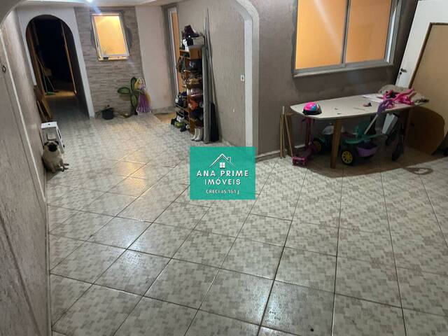 Casa para Venda em São José dos Campos - 2