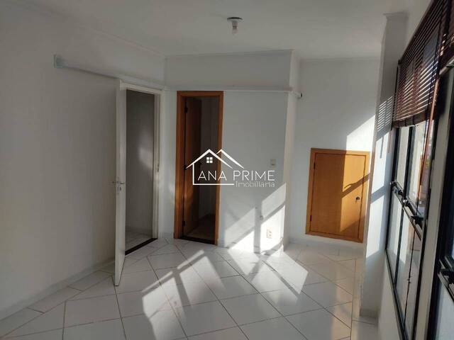 Sala para Venda em São José dos Campos - 4