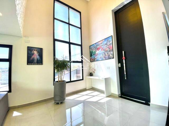 Casa para Venda em São José dos Campos - 4