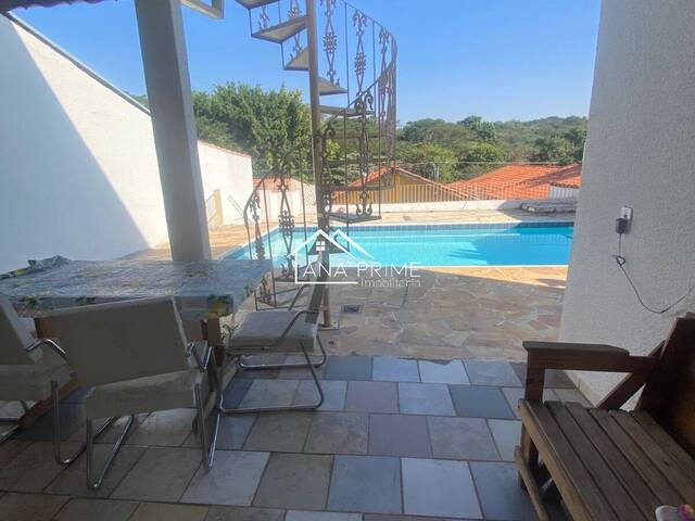 Casa para Venda em São José dos Campos - 4