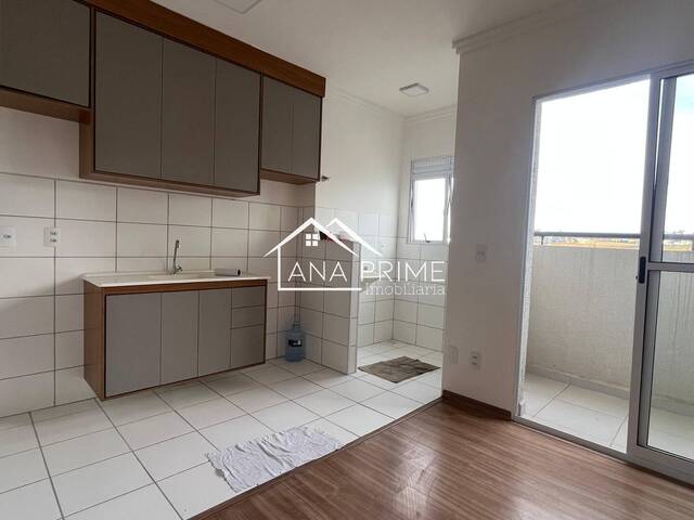 Venda em Condomínio Residencial Colinas do Paratehy - São José dos Campos