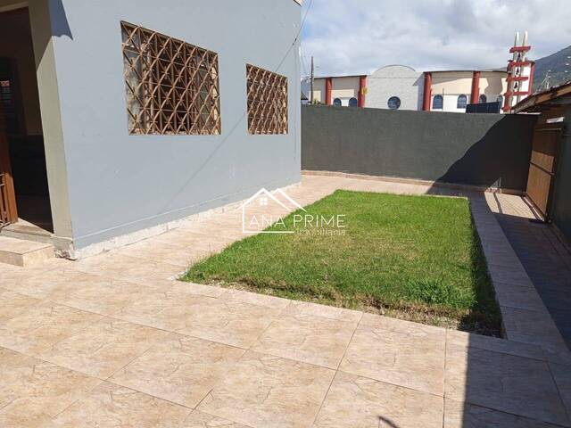 #1017 - Casa para Venda em Caraguatatuba - SP - 2