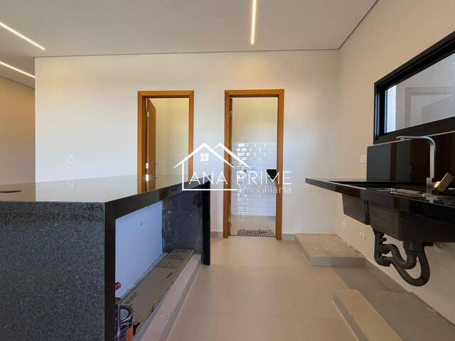 #979 - Casa para Venda em São José dos Campos - SP - 3