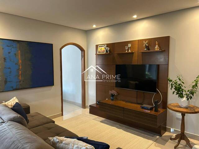 Casa para Venda em São José dos Campos - 4