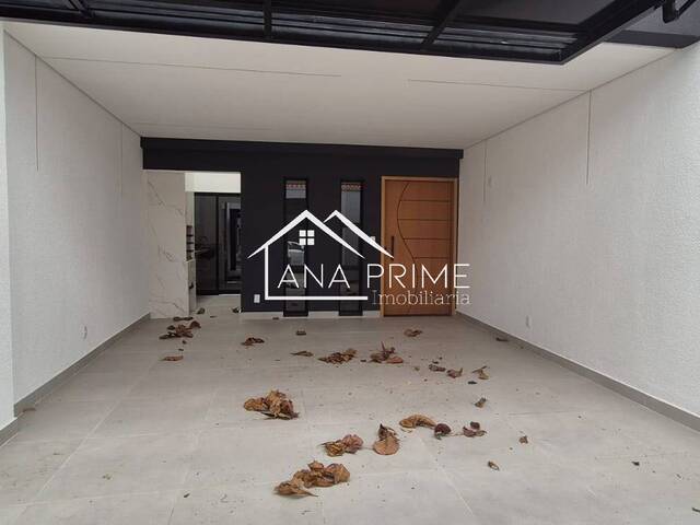 #1051 - Casa para Venda em São José dos Campos - SP - 2