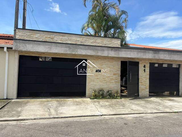 #1054 - Casa para Venda em São José dos Campos - SP - 1