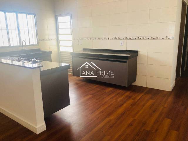 Casa para Venda em São José dos Campos - 3
