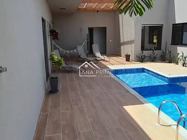 Casa para Venda em São José dos Campos - 4