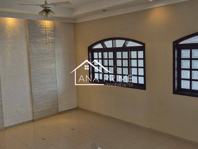 Casa para Venda em São José dos Campos - 4