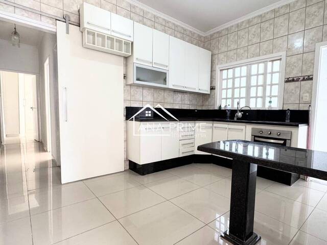 Casa para Venda em Jacareí - 4