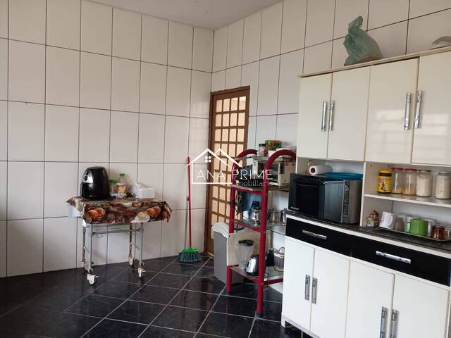 Sobrado para Venda em São José dos Campos - 4