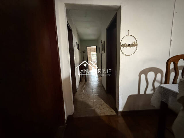 Casa para Venda em São José dos Campos - 4