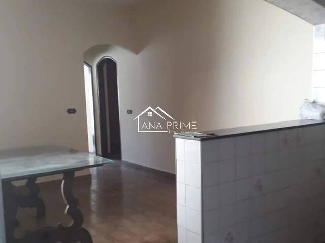 Casa para Venda em São José dos Campos - 4