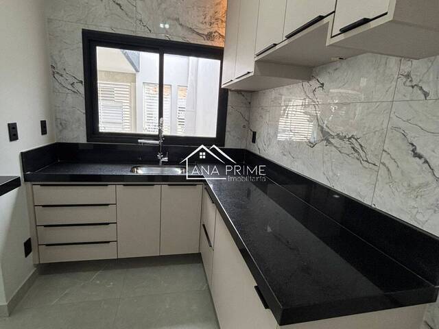 Casa para Venda em São José dos Campos - 5