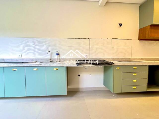 Casa para Venda em São José dos Campos - 4