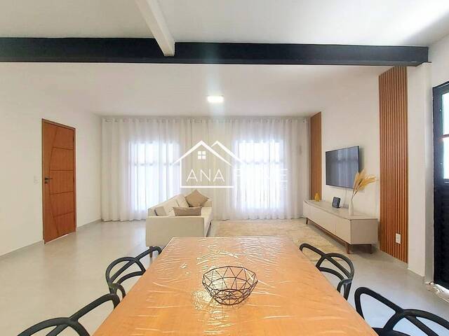 Casa para Venda em São José dos Campos - 4