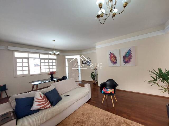 Casa para Venda em São José dos Campos - 4