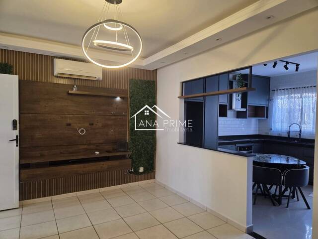 Casa para Venda em São José dos Campos - 5