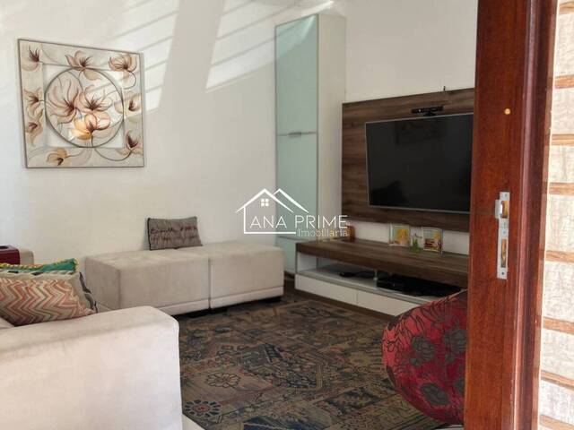 Casa para Venda em São José dos Campos - 4