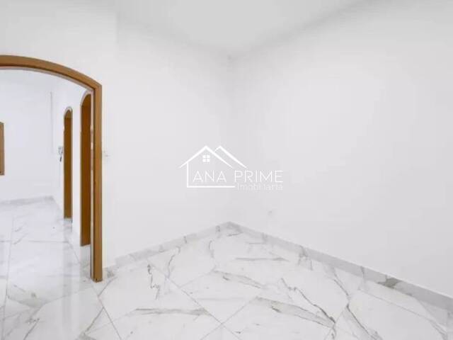 Casa para Venda em São José dos Campos - 4