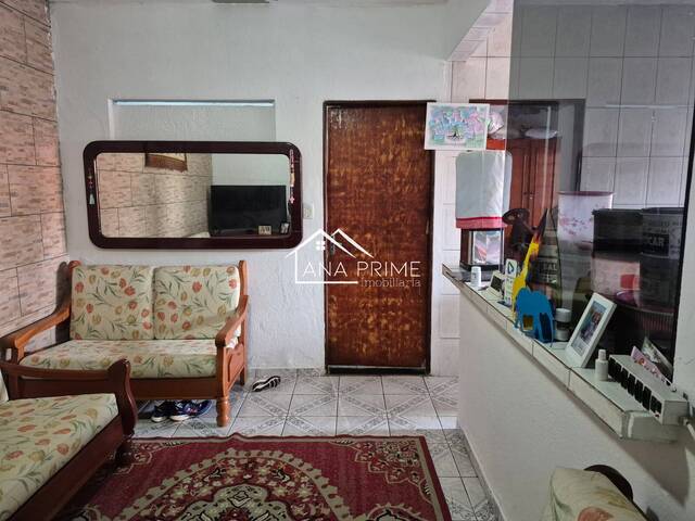 Casa para Venda em São José dos Campos - 4