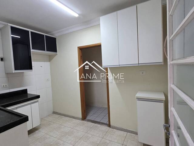 Casa para Venda em São José dos Campos - 4