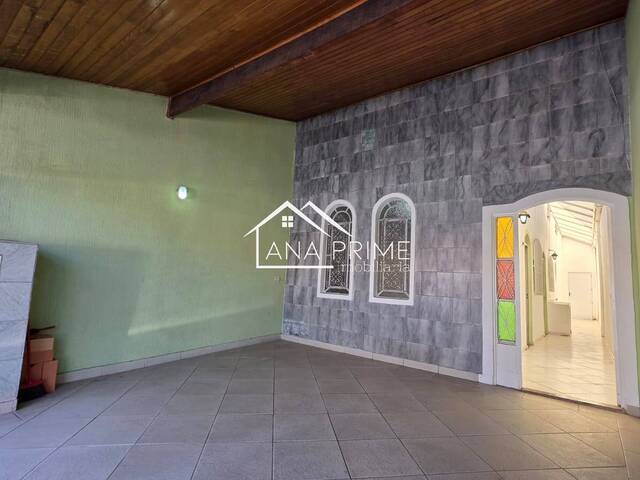Casa para Venda em São José dos Campos - 2