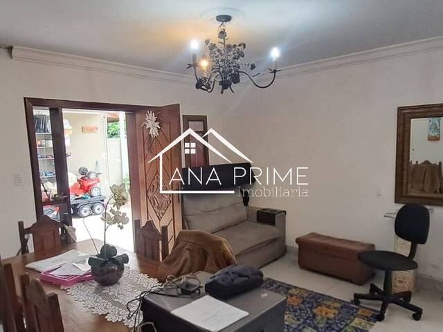 Casa para Venda em São José dos Campos - 2